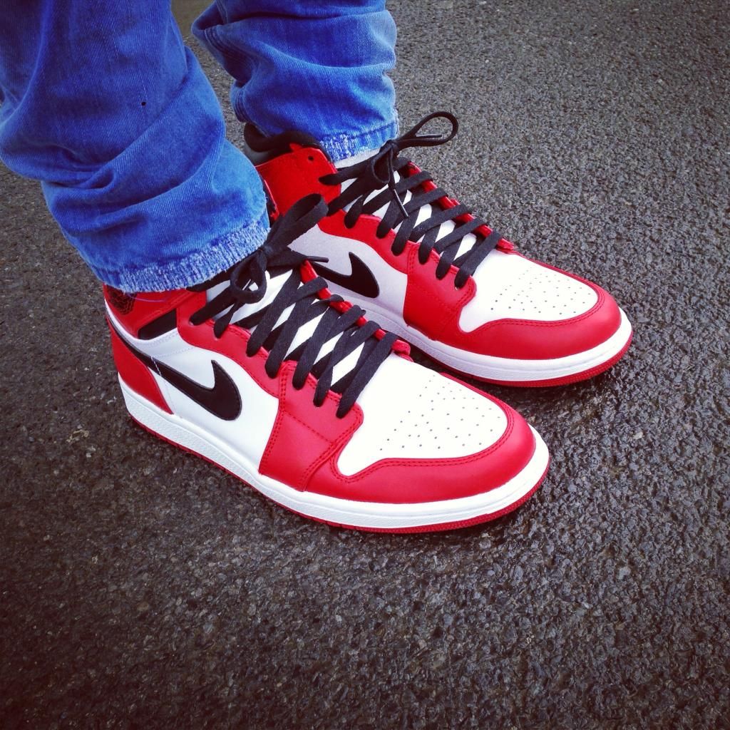 Air Jordan 1 Retro "Chicago"