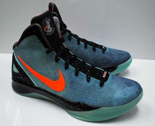 Nike Zoom Hyperdunk 2011 Supreme "Galaxy" Blake Griffin PE Nike Zoom Hyperdunk 2011 Supreme "Galaxy" Blake Griffin PE