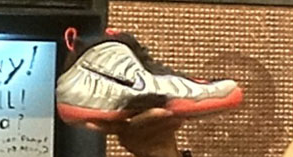 Nike Air Foamposite Pro Metallic Silver/Crimson-Black Nike Air Foamposite Pro Metallic Silver/Crimson-Black