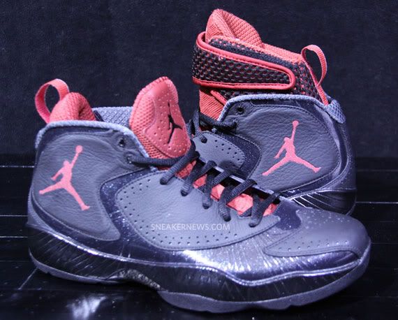 Air Jordan 2012 Deluxe "Bred" Air Jordan 2012 Deluxe "Bred"