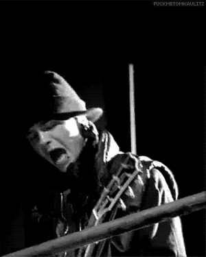 tom kaulitz,tom kaulitz gif