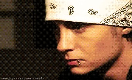 tom kaulitz,tom kaulitz gif