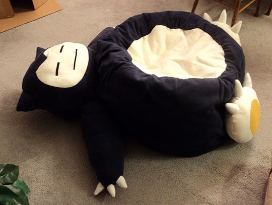 funny-Bean-Bag-chair-Snorlax.jpg