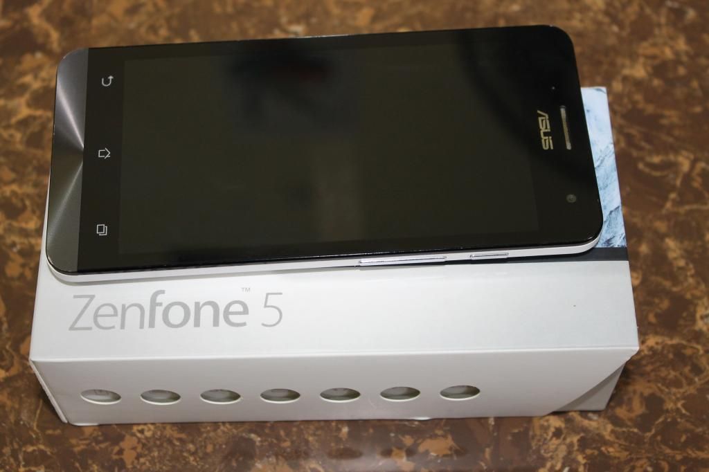 ::::::::::Bán Asus Zenfone 5 A500 Trắng , Ram 2 GB ::::::::::::