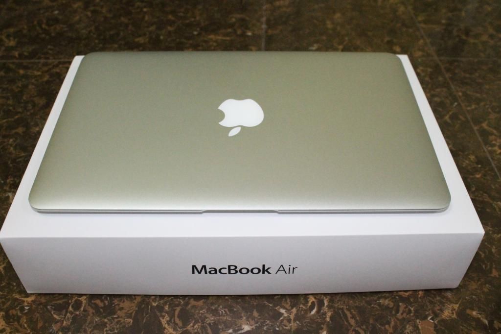 Bán Macbook Air 711B 11 inch hàng Công Ty ..............