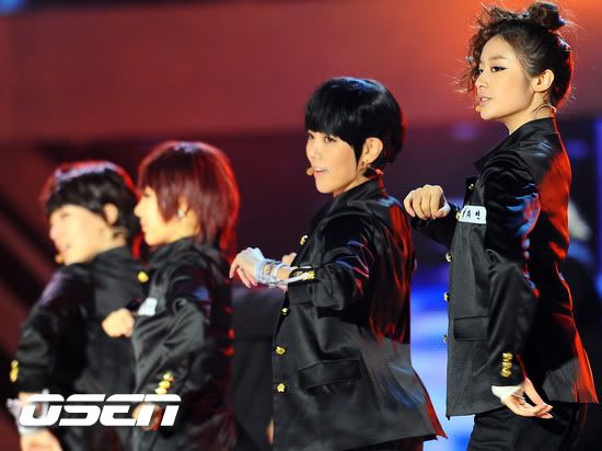 Sao trên thảm đỏ "2011 Hallyu Dream Concert"