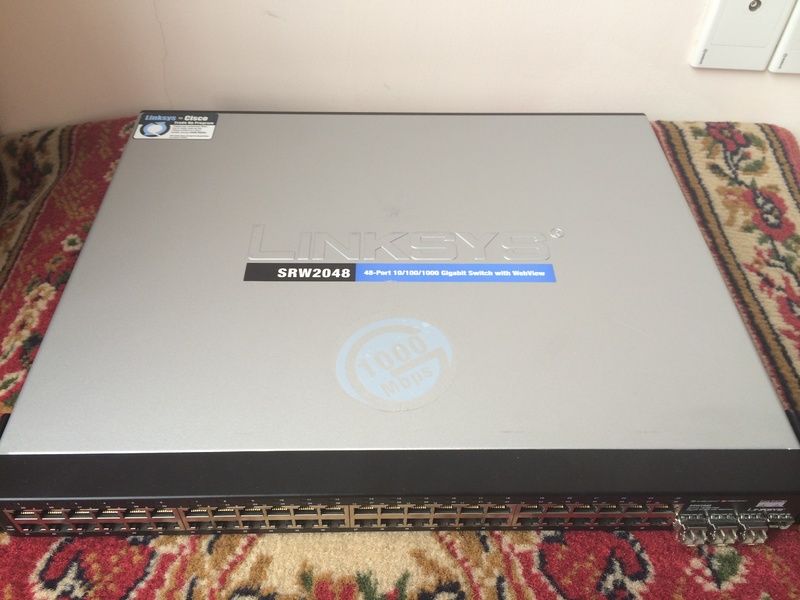 Cần bán switch Linksys Cisco SRW2048