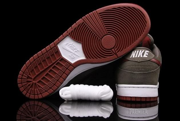 Nike SB Dunk Low Pro - Ironstone/Barn-White-2